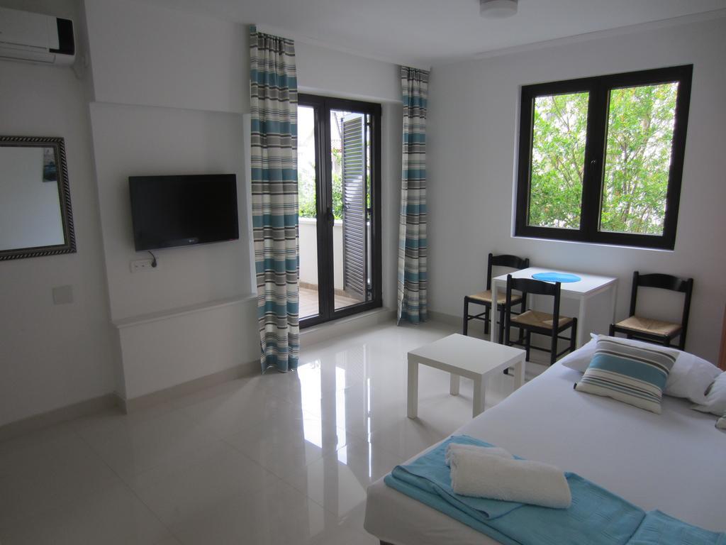 Apartments Minja Nerin Petrovac Exteriör bild